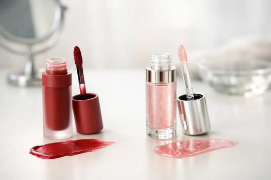 Lip Tint vs Lip Gloss: Which Fits Your Day?
